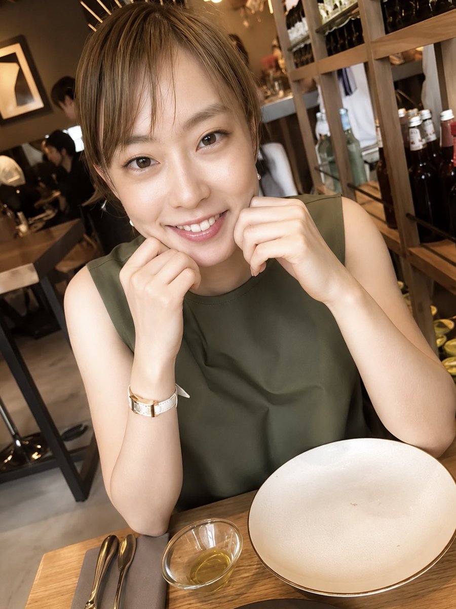mecomecodenma's tweet photo. 石川佳純 https://t.co/75yEXumPbk