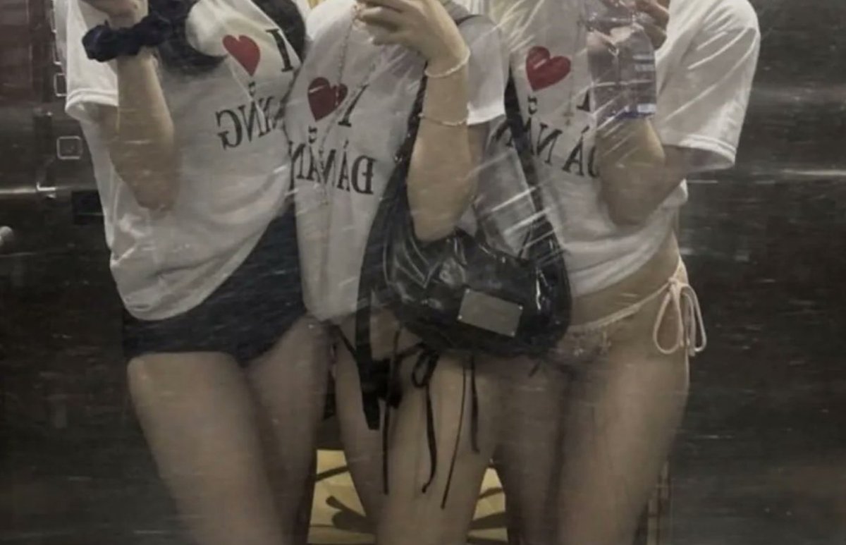 muammmma's tweet photo. この投稿見れた男子ラッキーだね♡
コメント欄で3人のナオニー送り付けるねwｗ https://t.co/yJKlPDF4s4