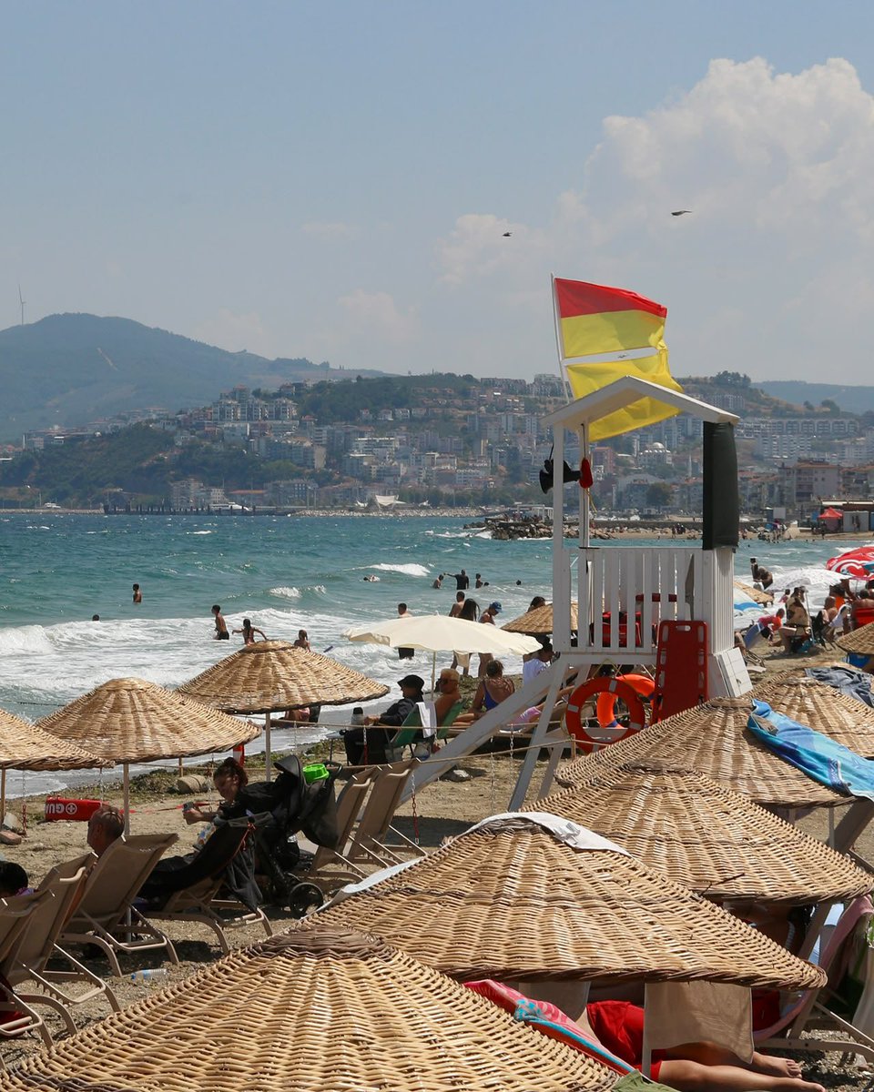 denizdalgic's tweet photo. Plaj Mudanya çok güzel, gelsenize! 🩵☀️

Güzelyalı Sahili’nde açtığımız Plaj Mudanya’nın tadını çıkarıyoruz. 
Çok yakında yeni plajlarımız da açılacak. 
Keyfiniz daim olsun diye… https://t.co/nmbQMOZFhB