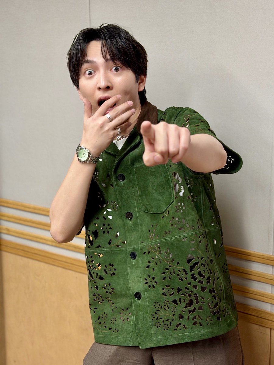 reco_thursday's tweet photo. ／
このあと22:00から
#吉田仁人 の #レコメン！
＼

今日のメールテーマは…
『おじいちゃん•おばあちゃん事件簿！』👴🏻🧓🏻🚨
https://t.co/0LE3Ym45UF 

📩 reco@joqr.net

※野球中継延長により、文化放送でお聴きの方は22:20〜の放送です。 https://t.co/DPXHNeVBeX