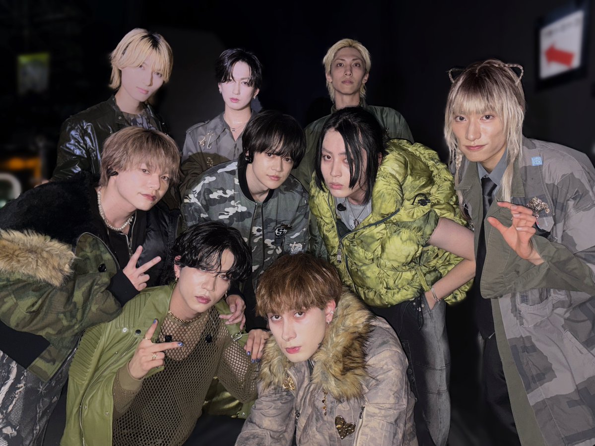 Supdra_staff's tweet photo. ／
「#EBiDAN THE LIVE 2026 15th Anniversary」
【Day1】〜1学期〜 ありがとうございました💫
＼

🔷 SUPER★DRAGON 「Concealer」
https://t.co/IXexg1KtR3

🔷SUPER★DRAGON「NUMBER」
https://t.co/2Sx3YWNKUn

#エビライ #エビライ2026
#スパドラ #SUPERDRAGON https://t.co/GuBsMaXcmK