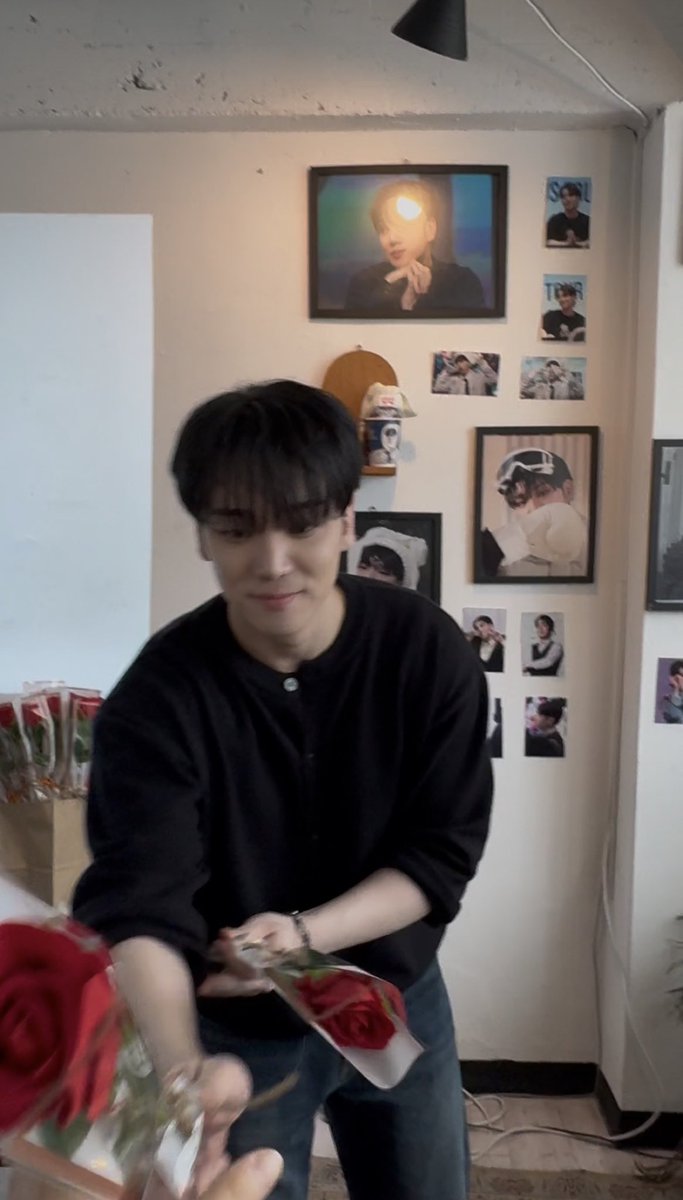 skrrhamstar's tweet photo. 하2 오랜만 ◠‿◠ https://t.co/W0wwO3oQZ8