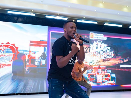 PaulSelah's tweet photo. Honored to be the Hypeman at Uganda Breweries F27 Commercial Conference alongside Everything Teams!
#Hypeman ##TeamBuilding #HypeTakeOver https://t.co/PRgdnNFZzx