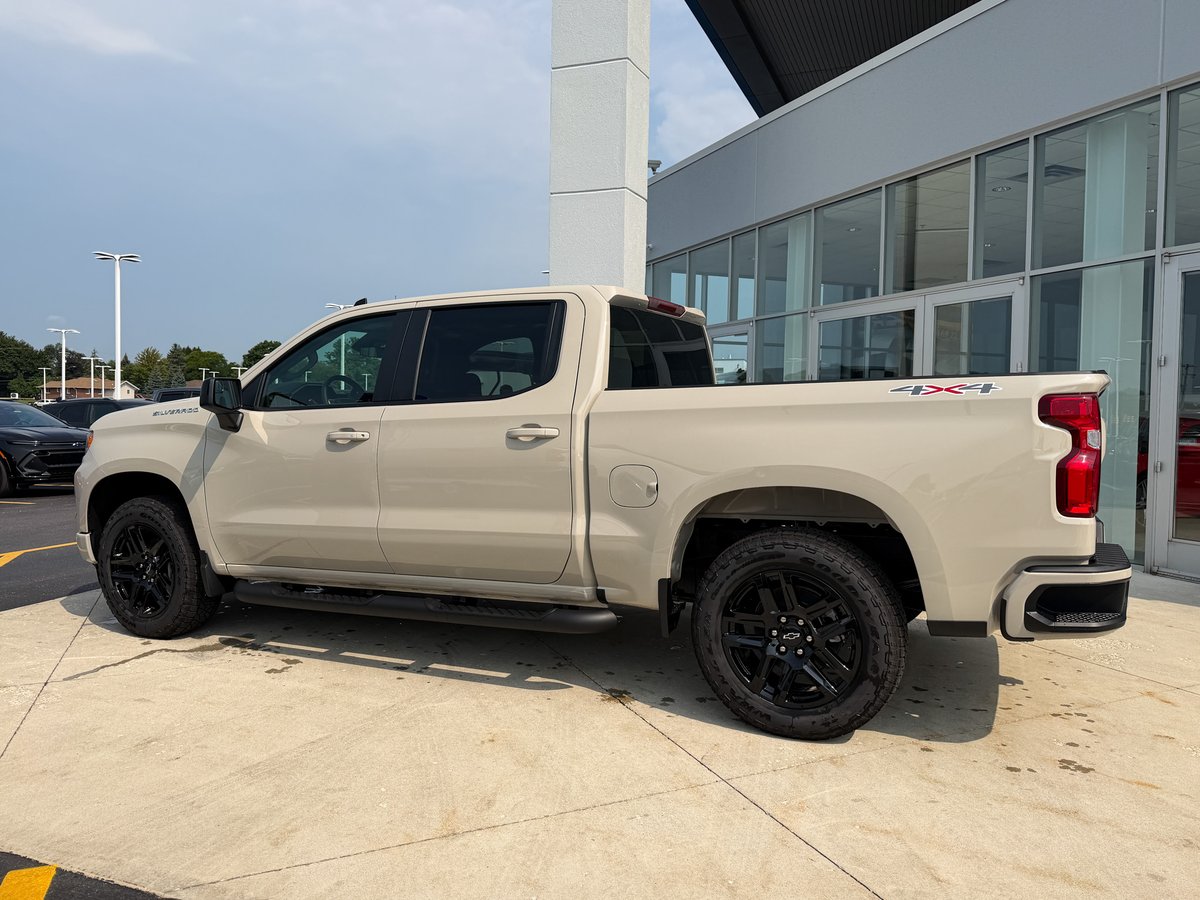 bergerchevy's tweet photo. Get 0% APR for 5 years on a 2026 #Silverado 1500 when you finance with GM Financial at Berger!* 😱 No matter your preferred trim level, you can save on the right new #truck for you. Plus, enjoy no monthly payments for 90 days!  *See dealer for details.
https://t.co/KMJHRjo0s6 https://t.co/rOlcSW4WeX