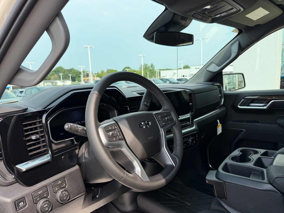 bergerchevy's tweet photo. Get 0% APR for 5 years on a 2026 #Silverado 1500 when you finance with GM Financial at Berger!* 😱 No matter your preferred trim level, you can save on the right new #truck for you. Plus, enjoy no monthly payments for 90 days!  *See dealer for details.
https://t.co/KMJHRjo0s6 https://t.co/rOlcSW4WeX