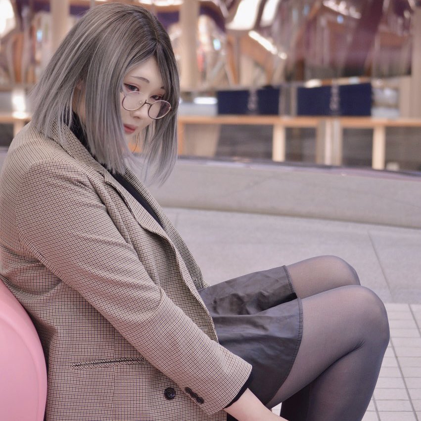 onoma070520's tweet photo. #自我からコスプレイヤー 

銀から白銀に https://t.co/MrQIDrqoYv