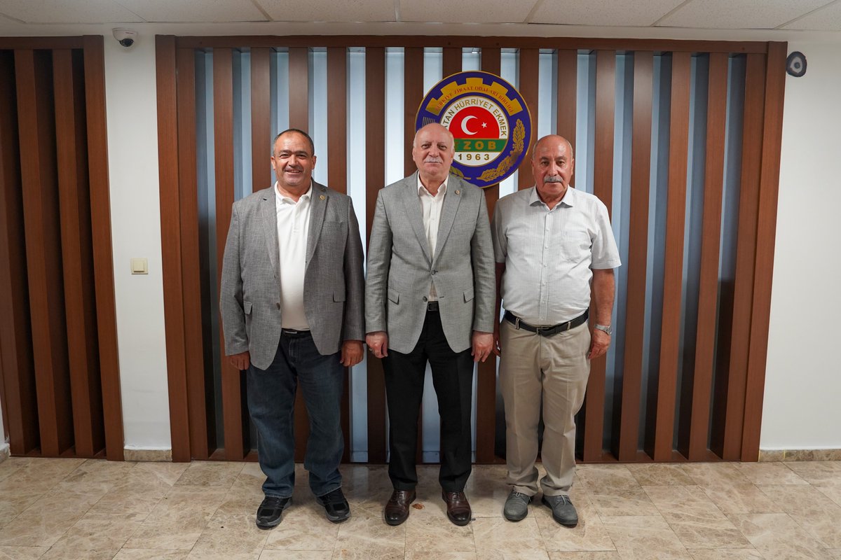 semsibayraktar's tweet photo. Aksaray ve Tuşba Ziraat Odası Başkanlarımızı Birliğimizde ağırladık. Nazik ziyaretleri için kendilerine teşekkür ediyorum. https://t.co/2YBP3omB9M