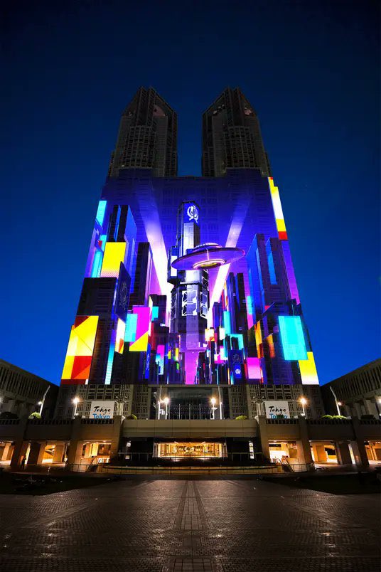 japanleaders's tweet photo. 東京都庁舎プロジェクションマッピング
【TOKYO Night &amp; Light】にて
新しい学校のリーダーズの楽曲
👄「オトナブルー」🏙️「TTTTOKYO」使用の新作品上映決定！
https://t.co/laESH8rrPP
8/23(日)上映初日イベント
⏰19:35~20:10 📍東京都庁都民広場
出演:新しい学校のリーダーズ、トンツカタン森本さん https://t.co/g2ZCHbFS4Z