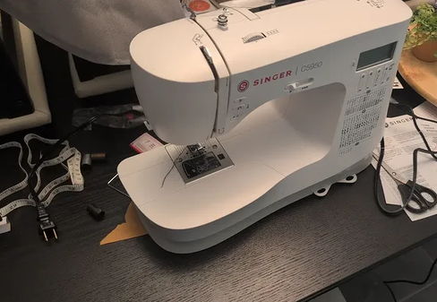 Node_Fur's tweet photo. This @SINGERCO  C5950 will help me bring Node into the physical world. Yes - I'm going to make my first #Fursuit for the first time. Absolutely no clue what I'm doing. #fullsend https://t.co/SHXL9u45P4