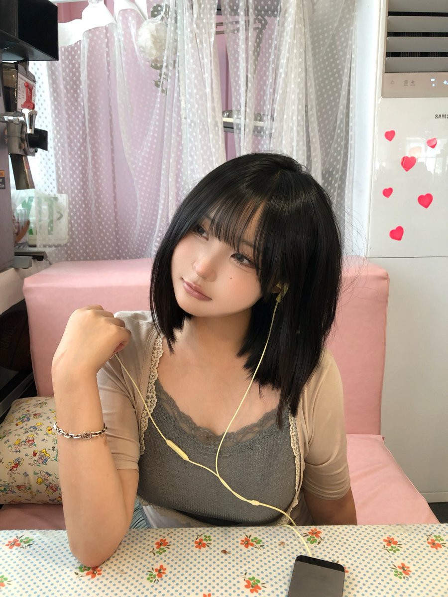 valenttinnee's tweet photo. https://t.co/fmkn6Onue6