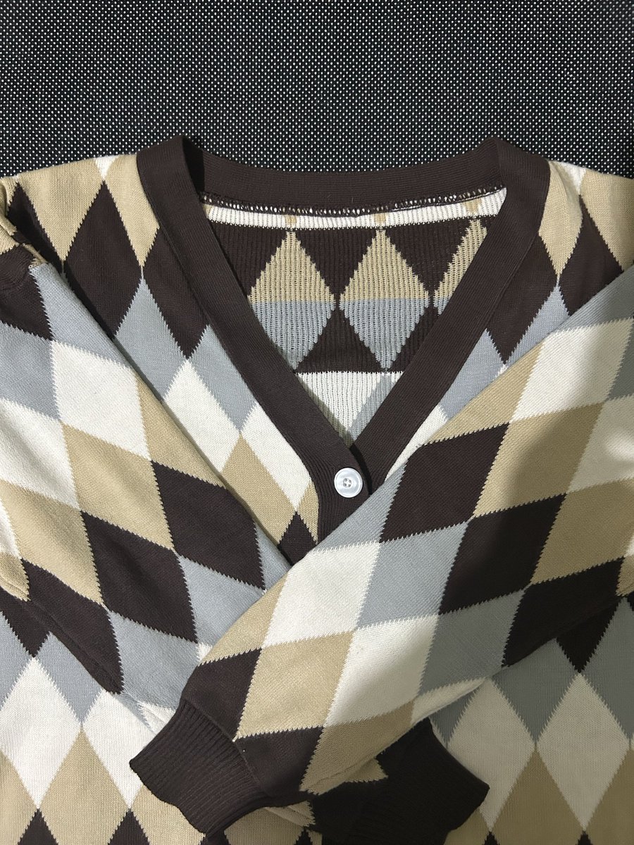 infoinpreloved's tweet photo. Cardigan colorbox 60k https://t.co/zbft9ayHWO