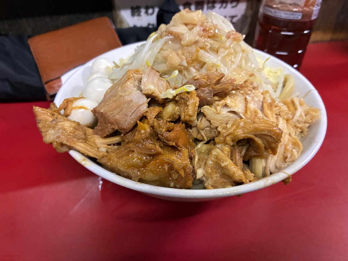 io_su_'s tweet photo. 言い訳するだけ悲しくて　涙しょっぱくても
いつか　目覚めたネズミになる
進化のための長い旅に出る
さらに高いところへ　かけのぼるような
目覚めたネズミになる https://t.co/L5K7GidRGG
