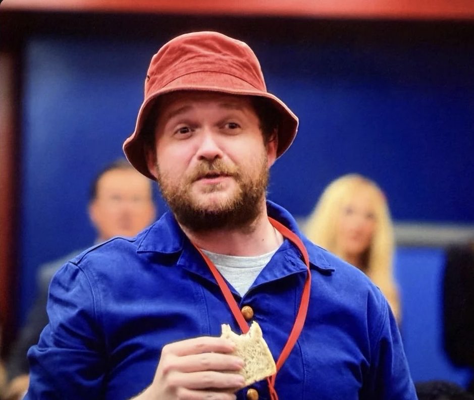 sullivanbeau's tweet photo. Working on Ted Lasso for that one day I was filming was one of my favourite days I’ve ever had, everyone was so nice! It’s a small role, but I loved them dressing me as Paddington bear and I’m so glad that I made it into one of my favourite shows! https://t.co/ZFxANnoVvr