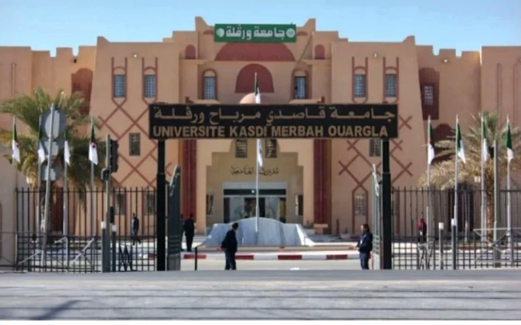 ecotimes_dz's tweet photo. 🎓 À Ouargla, l’Université Kasdi Merbah veut transformer l’expertise scientifique en valeur économique.
Filiales économiques, partenariats industriels, agriculture saharienne...
Lire l'article : https://t.co/ElmioWomOO #Algérie #Ouargla #UKMO #Innovation #Industrie #Université https://t.co/0UwvWC5JBO