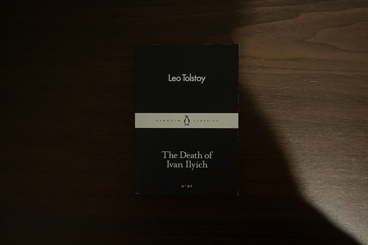 arumjiwa's tweet photo. ⭐️4.5/5 

finished reading the death of ivan ilyich. i really want to talk about this book. i’ve gotten very interested in existentialism, actually. i’ve always thought about it ever since i was younger… but recently i started to read about it intentionally. https://t.co/bVYV08XvW3