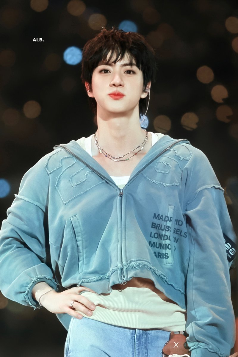 ALittleBraver92's tweet photo. 260718 HD

#방탄소년단진 #김석진 #석진 #진 #BTSJIN #JIN 
#BTS_WORLDTOUR_ARIRANG https://t.co/uxfH4MZsNO