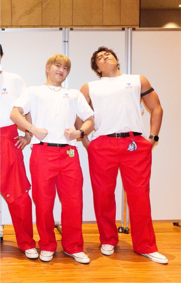 rm_298__'s tweet photo. チョケ×2助かる💚💙マツチヨやなぁ💪🏻 https://t.co/zubtQCWHHx