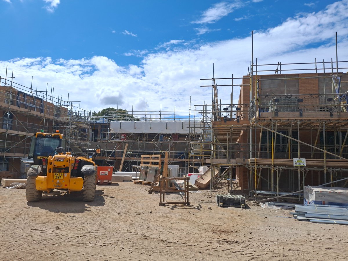 QEDStructures's tweet photo. Great to see Bramley Oak Academy continuing to take shape on site. This project includes a new build extension alongside internal modifications to the existing school building.

#StructuralEngineering #Education #SchoolConstruction #ProjectUpdate #Surrey https://t.co/UiHWFNfzHw