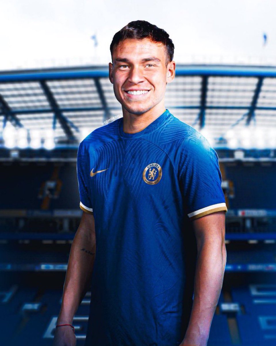 CyrusAgogo's tweet photo. Perfect Enzo replacement just 50m ❤️🙏 https://t.co/RjNjeBYb1o