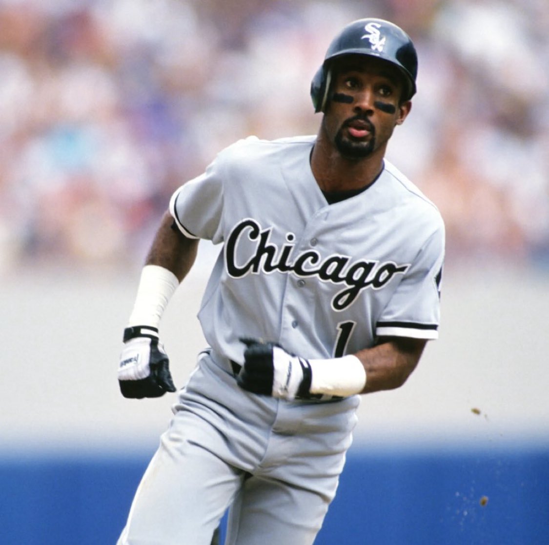 VinnysCorner1's tweet photo. Name someone who played for the Chicago White Sox, but try and name a player that nobody else will. 

I’ll start: Lance Johnson https://t.co/UGbRwlwhkD