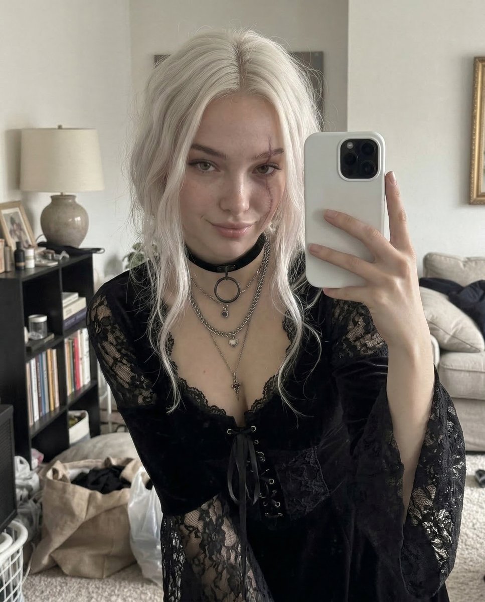 winterthegoth's tweet photo. your favorite nightmare. 🖤 https://t.co/E2D2JLpoeI