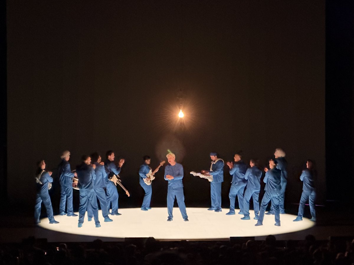 highlow_life's tweet photo. DAVID BYRNE、最高でした。このライブを観に来れて本当に良かったと、心から思えたステージでした。 https://t.co/gL9lNkzmFe