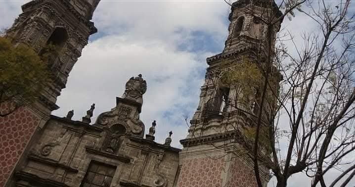 mechediazortega's tweet photo. San Hipólito y San Casino.
El 13 de agosto de 1521 Hernán Cortés después de la conquista de Tenochtitlan, manda eregir una ermita para conmemorar a los españoles caídos la madrugada de 1 de julio de 1520, en evento conocido como la noche triste⬇️ https://t.co/1xsneSQHVF