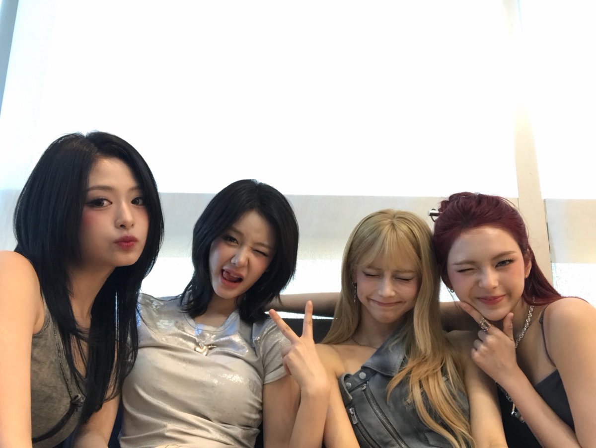 ahyeonpicture's tweet photo. AHYEON WEVERSE UPDATE https://t.co/thxQ20OUyY
