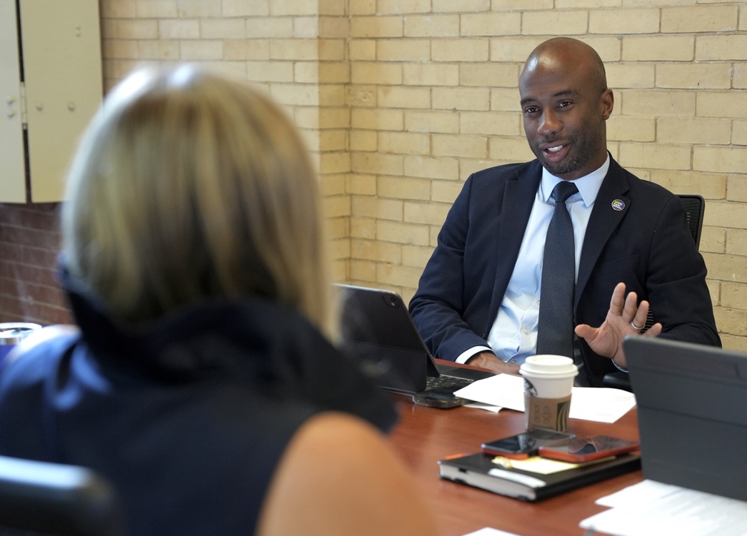 NYCSchools's tweet photo. Even during the summer, our NYCPS teams are always locked in. 🤝

Superintendents across districts are participating in a Central Collaborative Review to plan for the future of our schools. https://t.co/3W1S4L4oYF