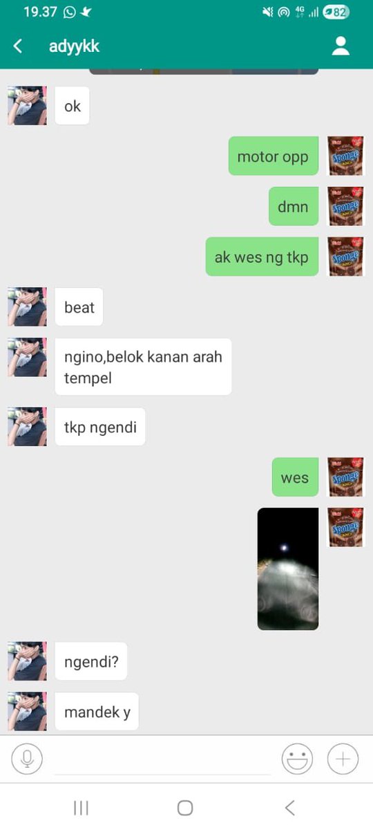 Pengagumpria98's tweet photo. Kali ini Brondong micht sange ngajak outdor dikebun🫣
Mana brondongnya cakep dan bigdick pejuhnya enak..7.8/10🤪
#gayjogja #michat https://t.co/wHsbo4vE2F