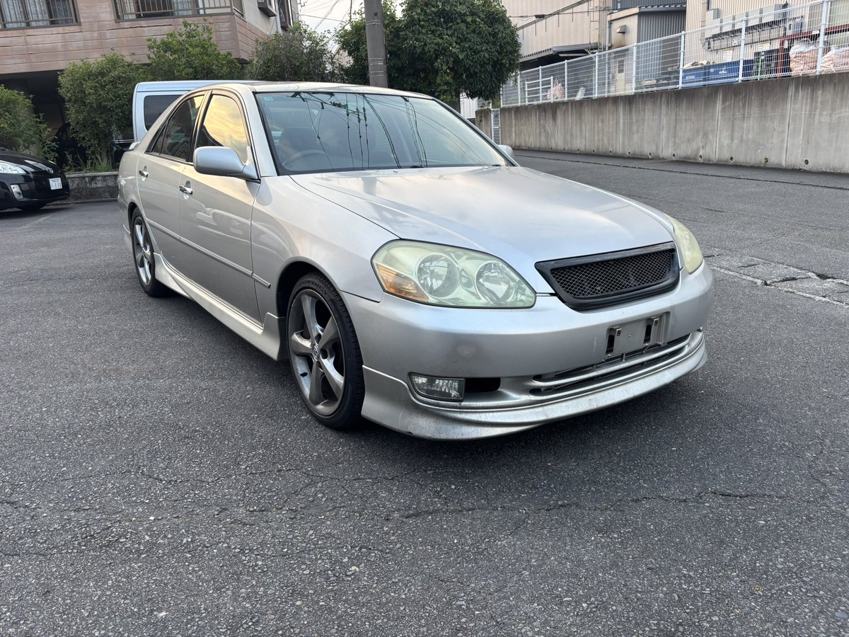 takesitakoutaro's tweet photo. マーク2  IR-V 純正5速　売ります。

走行距離　静岡-東京550往復くらいです。

1jz ターボ　エンジン調子良く、ミッションも良い感じです。

金額　5円玉を44万個くらいかなぁ。

あと、飛行機能と水陸両用では無いです。 https://t.co/XP41wIWHQS