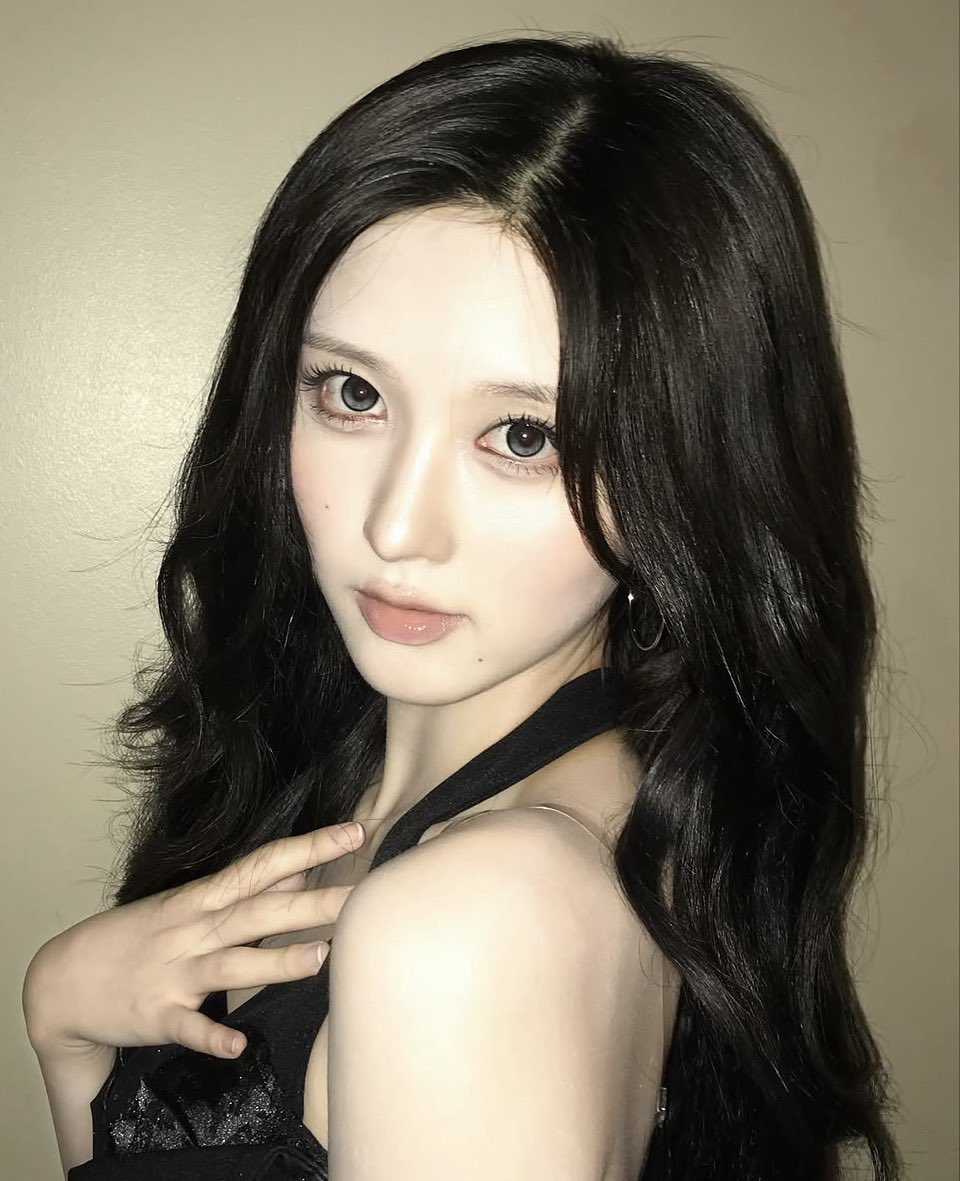GAEUL_FACE0924's tweet photo. https://t.co/x9m5COhxN9