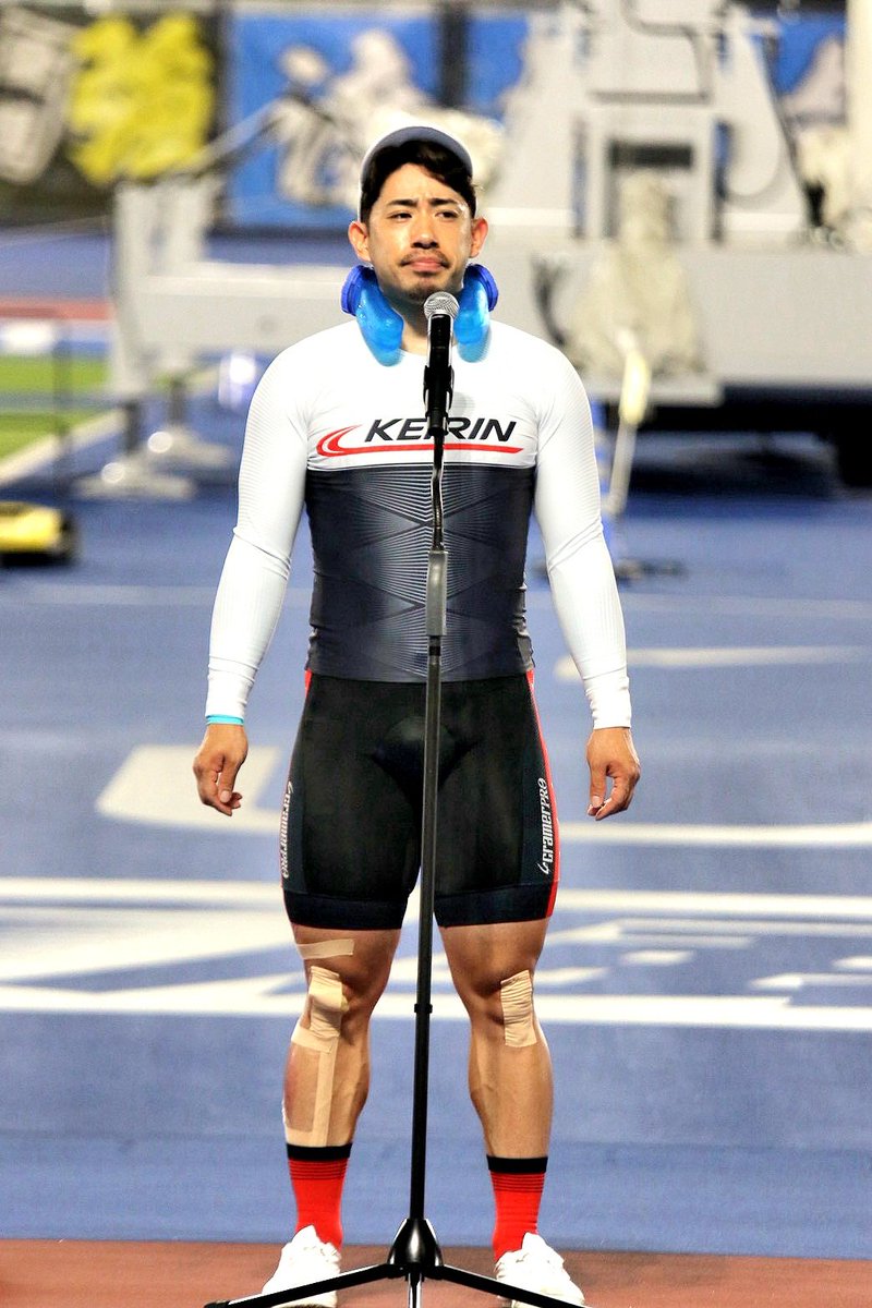 aomorikeirin's tweet photo. 🎆 #オールスター競輪 G1🎆

落車の影響が心配されていた新山響平 選手ですが…

これぞ『北の結束‼️』🔥

ラインの援護を受け、見事に逃げ切りました✨
誰にも前を出させない、響平選手らしい力強い走りでした🔥

そして、#郡司浩平 選手の熱烈なファンの方や、熱い響平ファンの大声援が、テレビ越しにも聞こえてきました📣

今回、現地へ行けなかった #新山響平後援会 会長も、

「こんなにたくさんの皆さんに応援してもらっているんだと思ったら、涙が溢れてきました」

と話していました😢✨

🔸準々決勝B🔸

#守澤太志 選手
#山崎芳仁 選手
#大槻寛徳 選手

🔸準々決勝A🔸
#阿部拓真 選手
#新山響平 選手
#菅田壱道 選手
#渡部幸訓 選手
#中野慎詞 選手

北日本から８名が準決勝進出を目指します🔥

ガンバレ🔥 北日本‼️

そして、地区プロを控えているだけに、

#新田祐大 選手、#成田和也 選手の怪我の状態も心配です😢

🔸写真提供🔸
新山響平後援会専属カメラマン📸