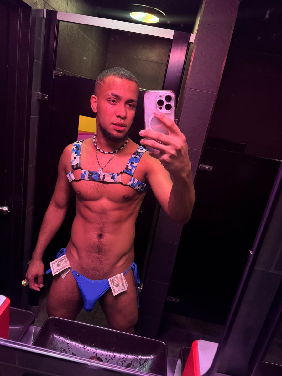 nudemaledancers's tweet photo. 🛑Change of time for Filthy Fridays @redeyeny We will now open at 9pm-3am. Late Edition with the sexiest guys in NYC. Come get your lap dances. #Gay4pay #Findom #Str8 #lapdances https://t.co/oqeptLVBMr