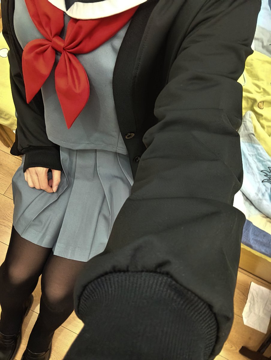 07Catdelete10's tweet photo. 明明每天躺着什么都不想干但是总会有一股莫名其妙的罪恶感搞得自己很焦虑是为什么…… https://t.co/WTH1La4p2D