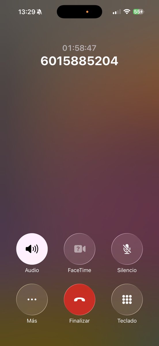 WRICARDOROMERO's tweet photo. @MovistarCo  3 horas para que no sea posible cancelar un servicio fijo hogar dan pena ni que realizar el retiro sea un delito ya se cumplió la cláusula de permanencia pero ellos y sus mil trabas 
Tomen cartas en el asunto @Superservicios https://t.co/8sMtO7rwXY