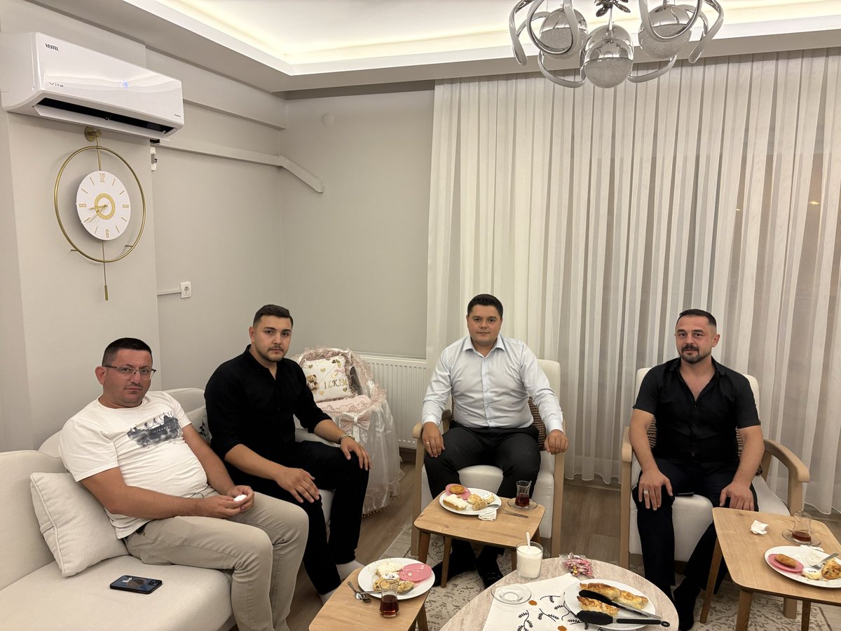 Okan_Bozkurt_06's tweet photo. Köşk Ülkü Ocakları Başkan Vekilimiz, kıymetli kardeşim Çağlayan Okur’un dünyaya gelen evladının kulağına ezan okuyarak “İlkim” ismini vermek nasip oldu.

Rabbim İlkim evladımızı; ailesine, milletine ve vatanına hayırlı, imanlı ve güzel ahlaklı bir evlat olarak yetişmeyi nasip etsin. Bahtı açık, ömrü bereketli olsun.