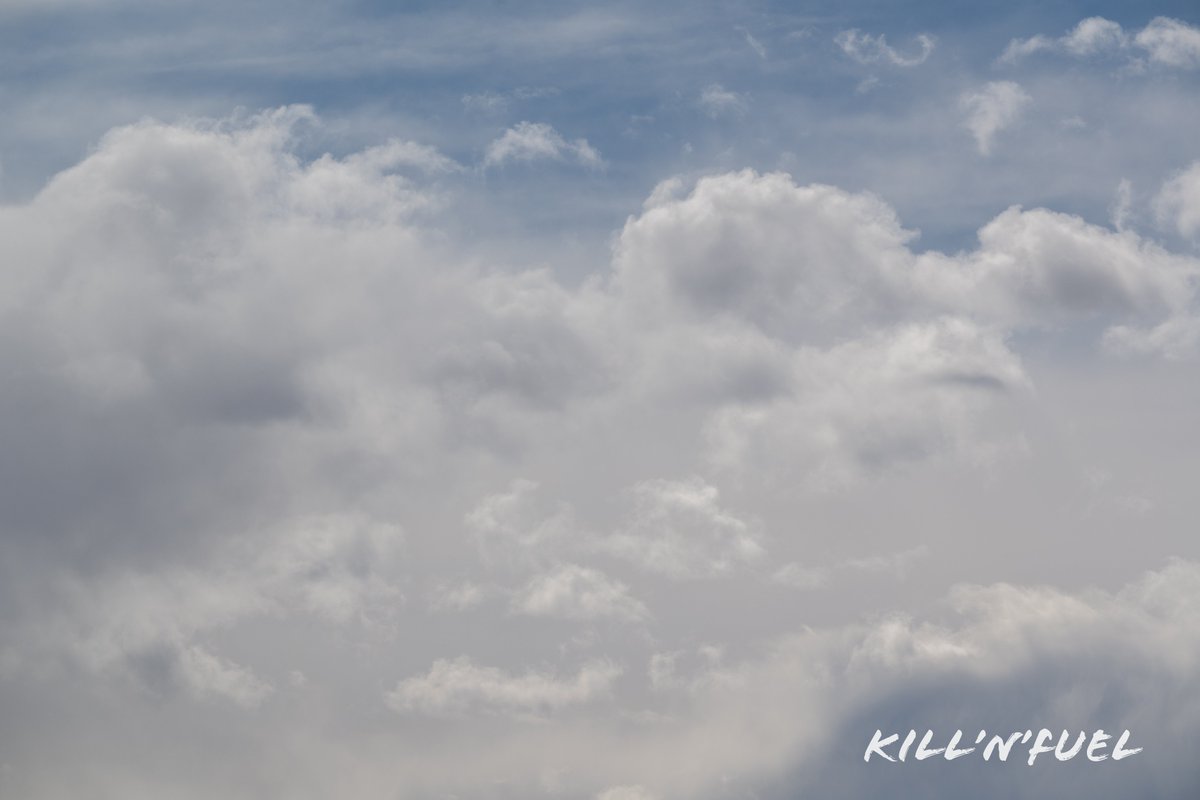 KillNFuel's tweet photo. Floating among the clouds.

#Clouds #Sky #NaturePhotography #KillNFuel https://t.co/pxSaC68i6v