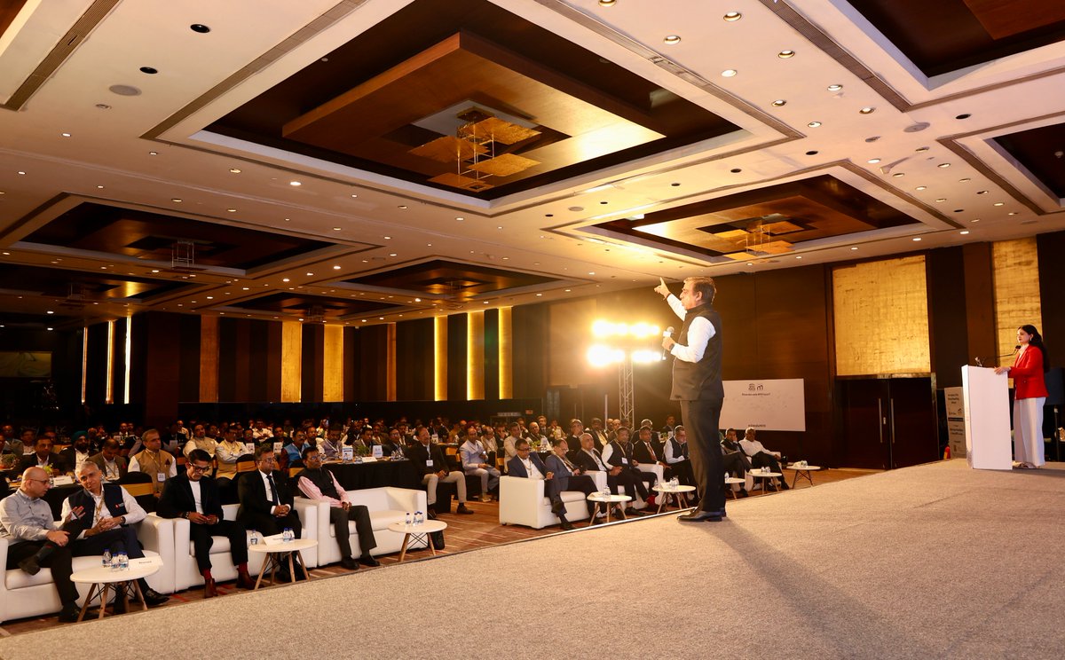 midasxofficial's tweet photo. A few moments from the 1st MACG Strategic Summit 2026, including an insightful exchange with Mr. Manoj Kumar, Executive Director, SEBI, on Indiaโs evolving mutual fund ecosystem.
Because progress begins with meaningful dialogue.
#MIDASX #SEBI #MACGStrategicSummit #AIwalaMFD https://t.co/QBTrNUMjPv