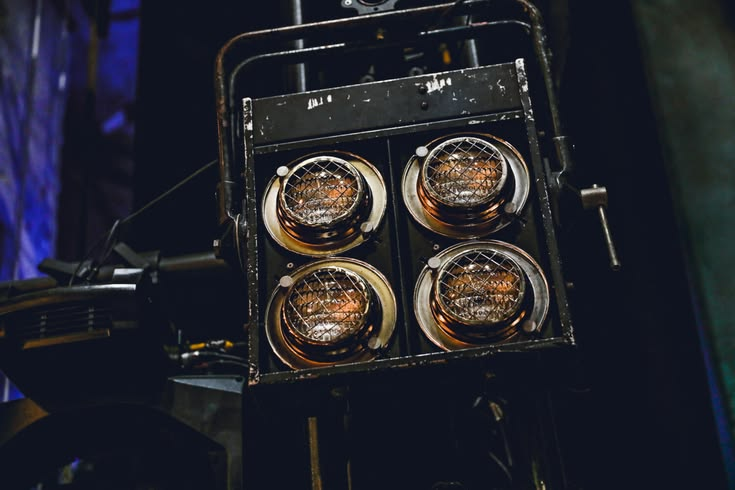 fairskyabove's tweet photo. mmm hadestown stage closeups save me hadestown stage closeups https://t.co/y7X7th3OSP