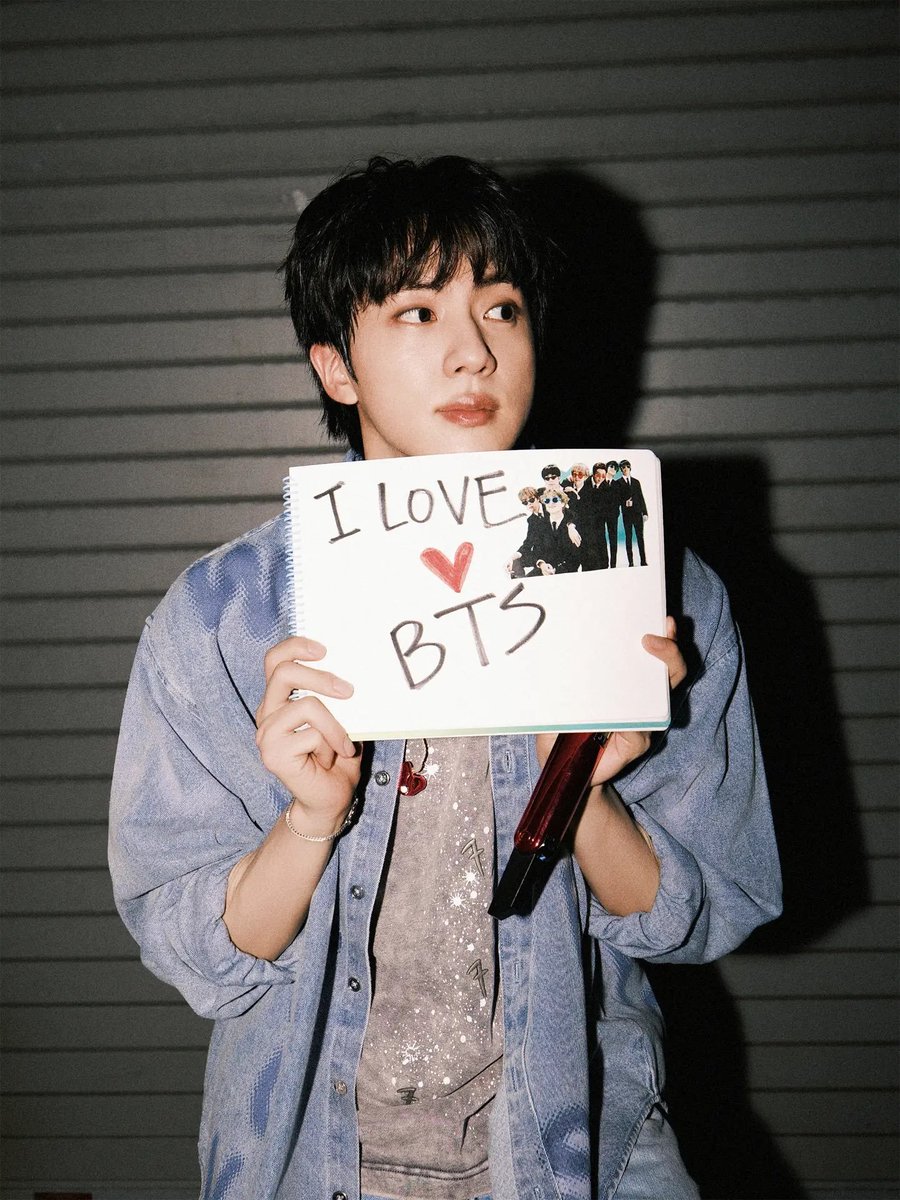 _sgminseven's tweet photo. "They are my family"
"They are my life savers"
"They are the ones who give me strength"
"I just missed the other members so much"
"Our babies"
"This time apart made me realize once again, that I'm so happy to be around everyone in BTS"

JIN LOVES BTS SO MUCH
BTS IS SEVEN https://t.co/MwiHCo3b5K