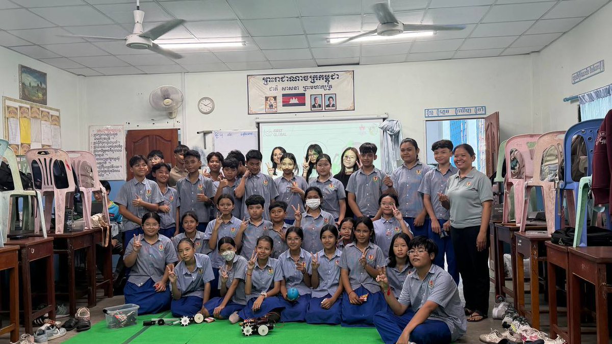 F1RSTglobal's tweet photo. Robotics shouldn’t stay in the workshop. 🤖🌍

For #RoboticsUnknown, FIRST Global teams took STEM into their communities, introducing new audiences to robotics and sharing the curiosity that brought them here in the first place.

This is what spreading STEM looks like. ❤️ https://t.co/OlFjQ1IEWP