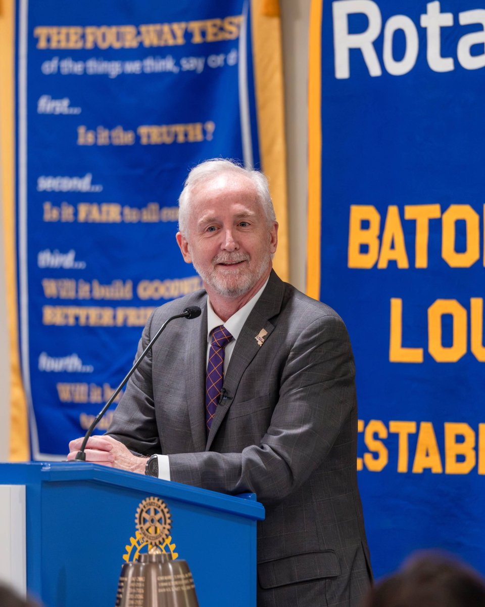 LSUchancellor's tweet photo. A great day with the Rotary Club of Baton Rouge! 
Unifying the research enterprise is an important step forward as we pursue our aspiration of becoming a top 50 research university and continue building one of the nation’s leading public research institutions. #LSU https://t.co/6W41nAn9LP