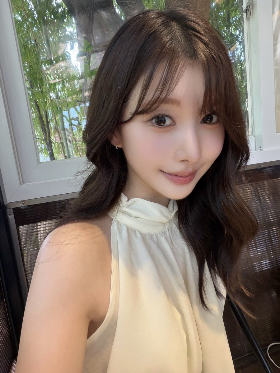 kimmari0721's tweet photo. 本当そう！イエベがブルベ系メイクする時は、明度と彩度意識すると盛れる🫶
イエベ春は明度彩度高めが似合う！！！！ https://t.co/kG5WtYuoQU