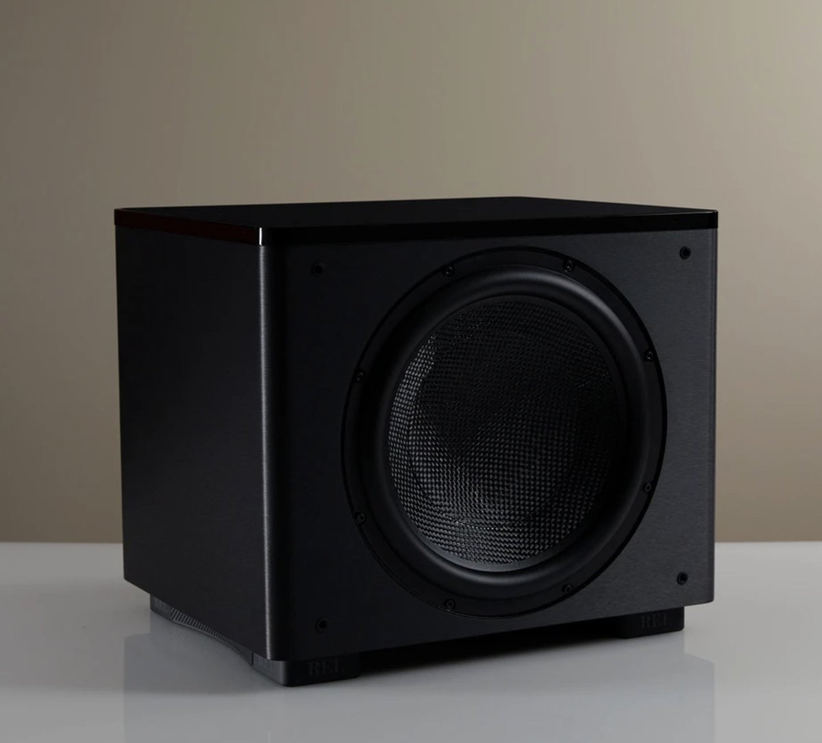 RicherSounds's tweet photo. Featuring four, 400 watt amp modules and a massive power supply, the REL HT/1510 Predator II cranks out an effortless 1000 hard-hitting watts.

Visit our website: https://t.co/R9ze9hTrGm https://t.co/B5e5k4TFqa