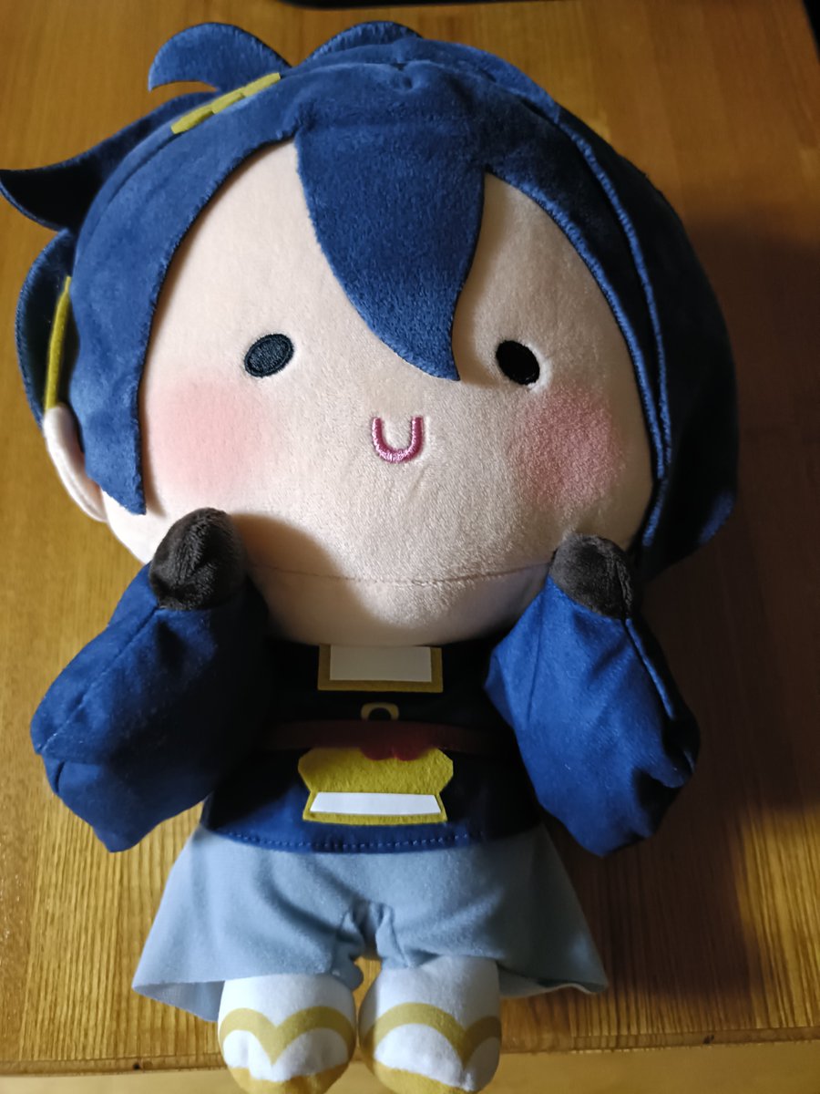 yuu88_F's tweet photo. 先輩審神者から推しの三日月を頂いた！！！本当可愛い🥹 https://t.co/HXlHGFZg6Q