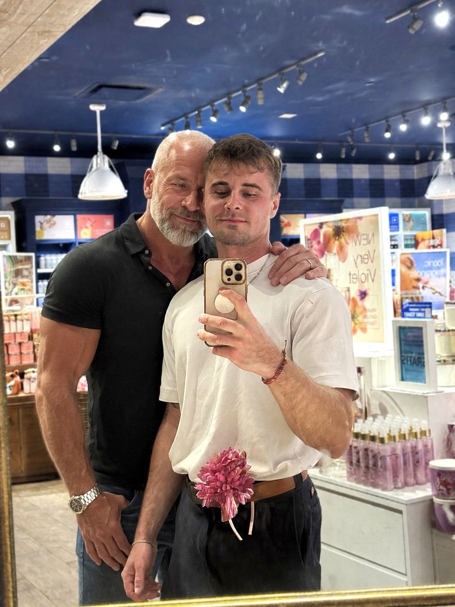 soufstarco's tweet photo. Love our age gap ❤️ (check the comments) https://t.co/p2yhslhapG