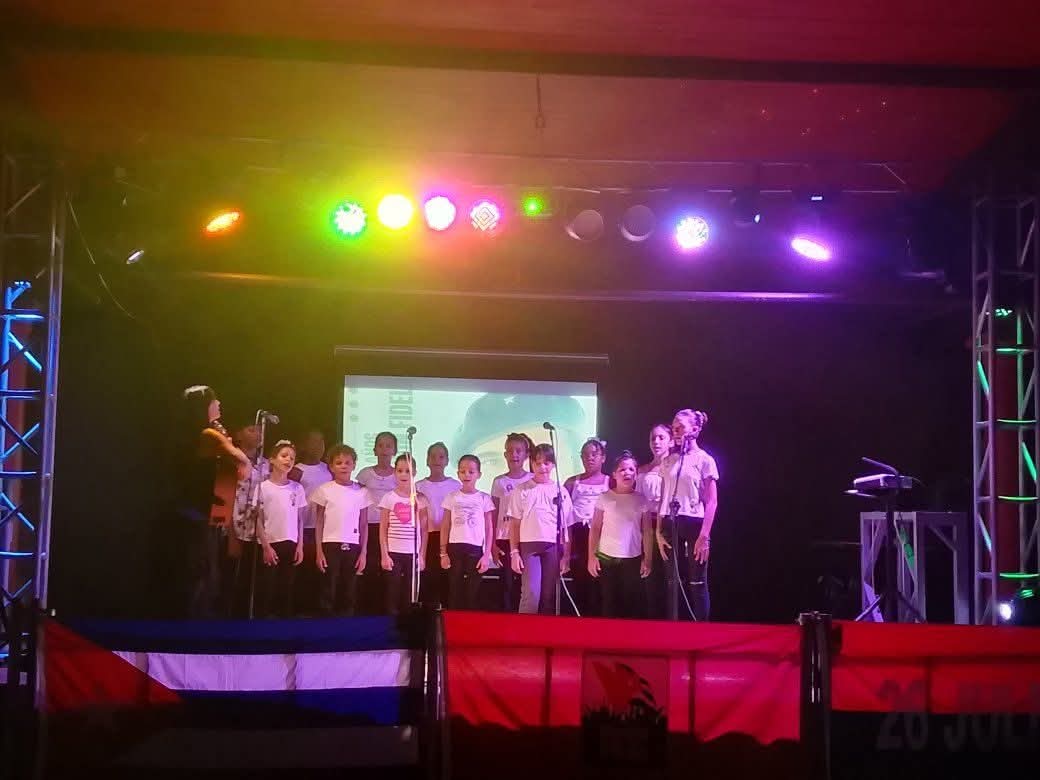 ConsejoPinar's tweet photo. Los trabajadores del
#ConsejoElectoralMunicipal de #Viñales
👉 Participaron en la gala cultural en Homenaje al centenario del natalicio de #FidelCastro.
#FidelEsFidel #100AñosConFidel https://t.co/DZO0IIuMuy