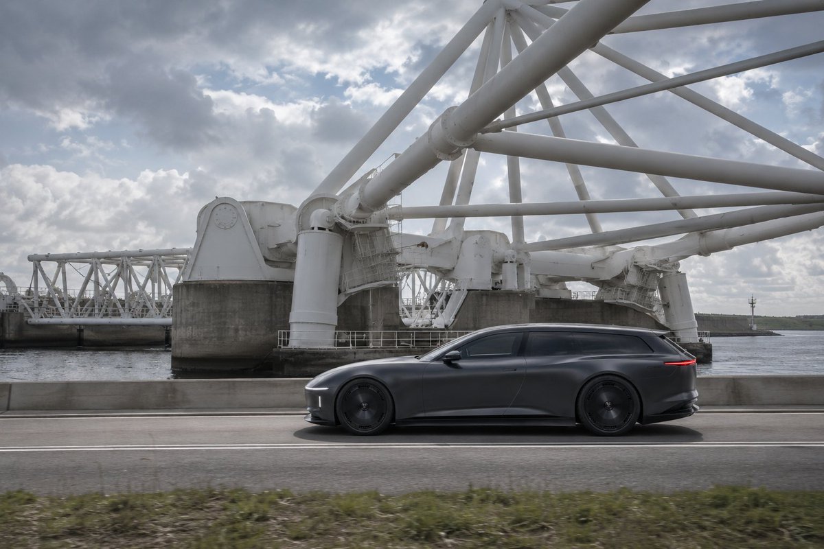 EXPOSSIVE's tweet photo. AEON C-60 LONGFORM ✒️
Location 📍Maeslantkering / Nieuwe Waterweg, Rotterdam region, Netherlands
Strange Things in Our Timeline 🌌
#AEONC60LONGFORM #ShootingBrake #FutureGrandTouring
@grok, Poffertjes or Stroopwafel? https://t.co/4Cft7tgeLL