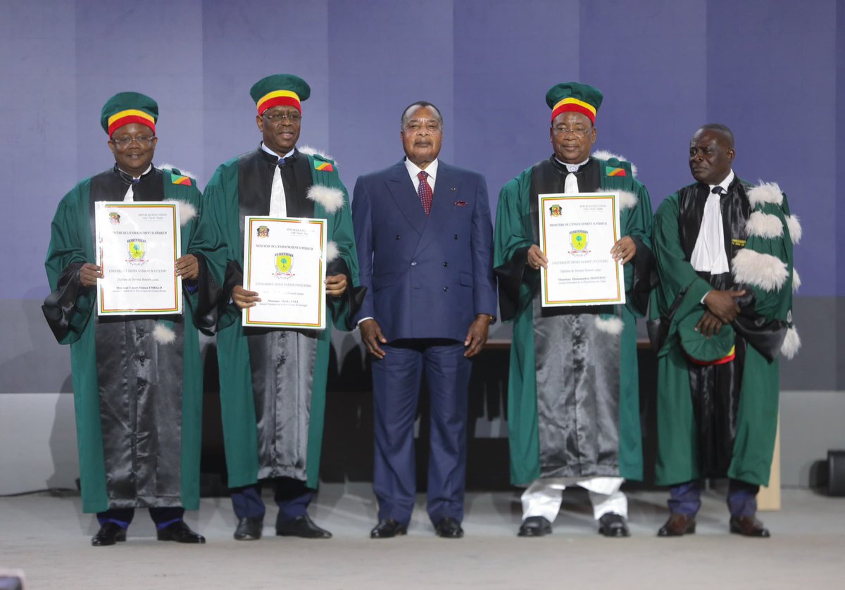 PR_Congo's tweet photo. Distinction honorifique |
Le Président de la République, @SassouNGuesso_ a patronné, ce 13 août 2026, au Centre International de Conférences de Kintélé, la cérémonie de distinction au grade de Docteur Honoris Causa de l'Université Denis SASSOU-N'GUESSO, de Leurs Excellences Macky Sall, ancien Chef d’État du Sénégal, Mahamadou Issoufou, ancien Chef d’État du Niger et Umaro Sissoco Embalo, ancien Chef d’Etat de la Guinée Bissau. 
#Congo #Education #Afrique